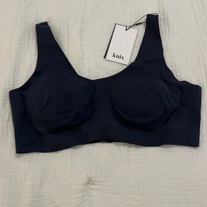 Knix LuxeLift Pullover Bra